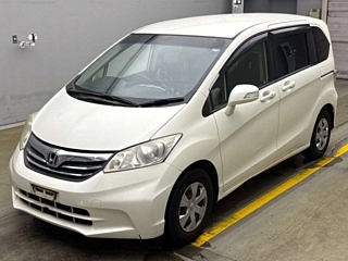 HONDA FREED 2013