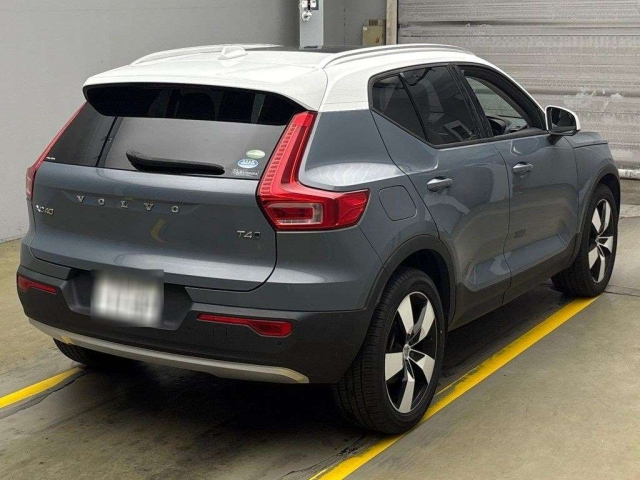 VOLVO XC40 2020