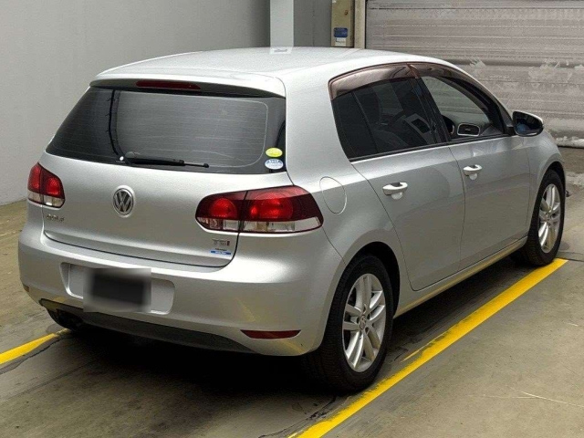 VOLKSWAGEN GOLF 2012