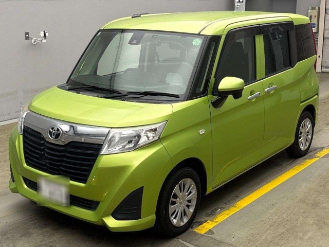 TOYOTA ROOMY 2017