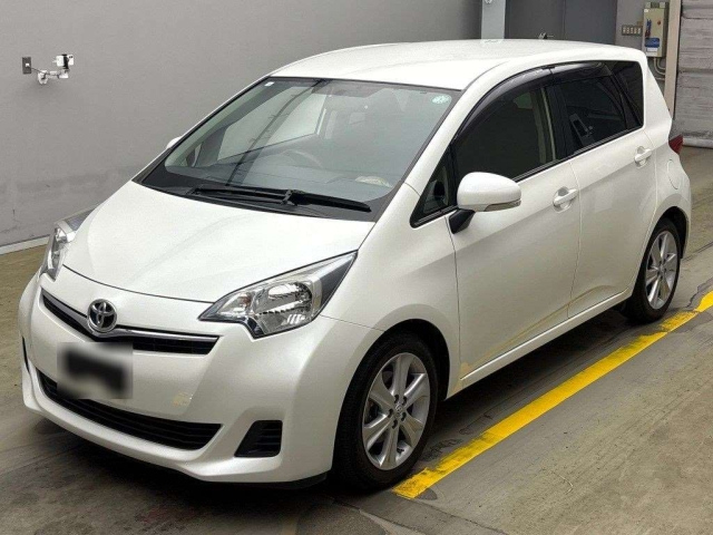 TOYOTA RACTIS 2012