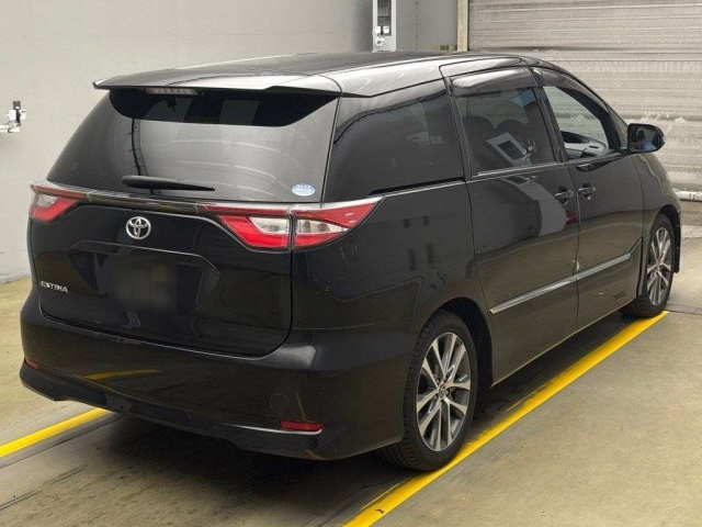 TOYOTA ESTIMA 2017