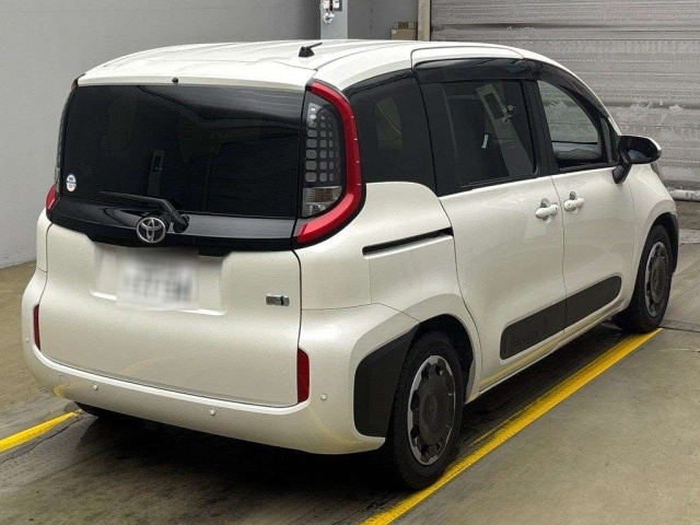 TOYOTA SIENTA 2023