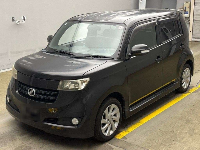 TOYOTA BB 2010