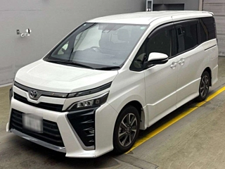 TOYOTA VOXY 2021