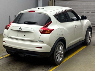 NISSAN JUKE 2011