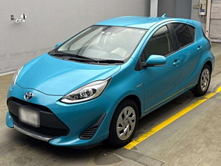 TOYOTA AQUA 2019