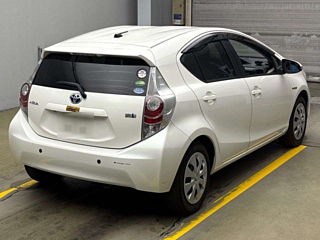 TOYOTA AQUA 2014