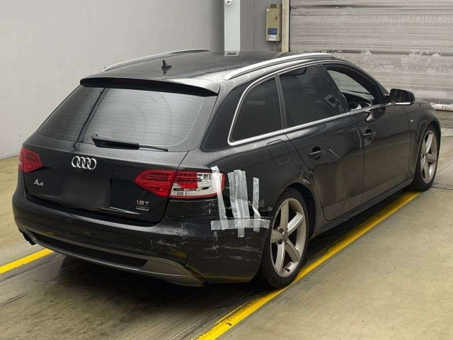 AUDI A4 2010