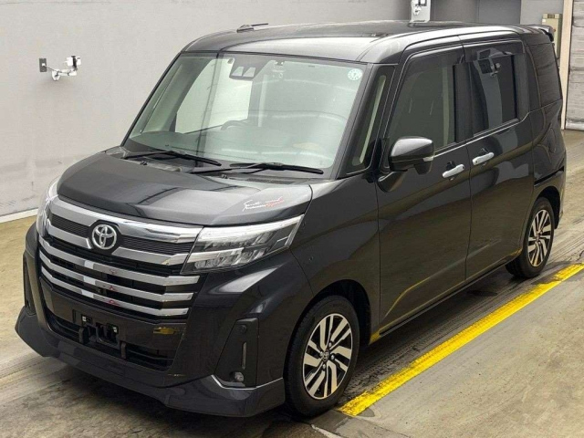 TOYOTA ROOMY 2023