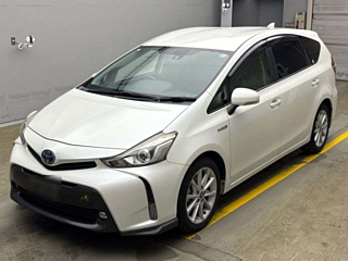 TOYOTA PRIUS ALPHA 2017