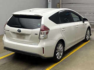 TOYOTA PRIUS ALPHA 2017