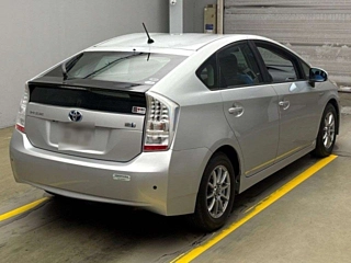 TOYOTA PRIUS 2011