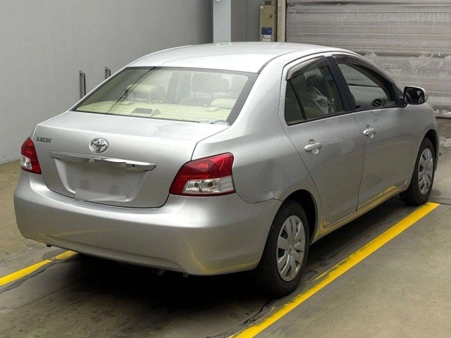 TOYOTA BELTA 2012