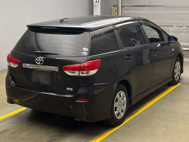 TOYOTA WISH 2010