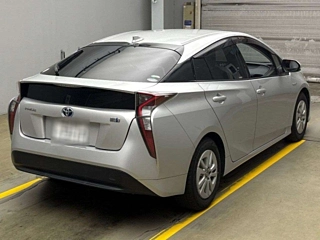 TOYOTA PRIUS 2019