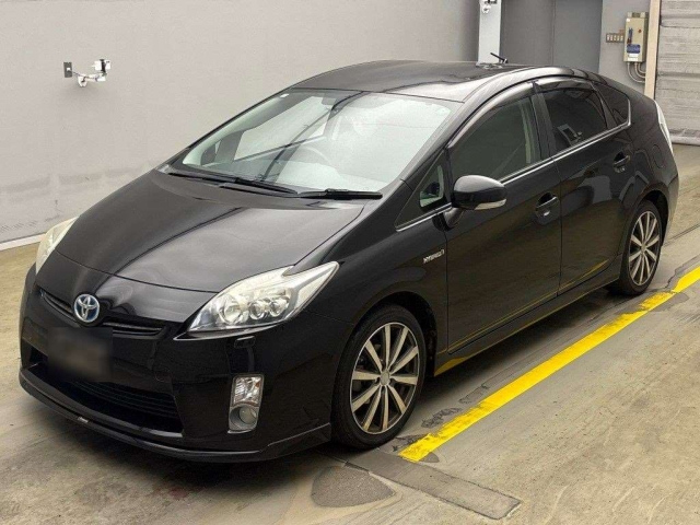 TOYOTA PRIUS 2011