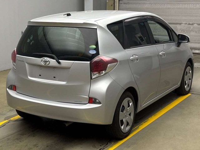 TOYOTA RACTIS 2014