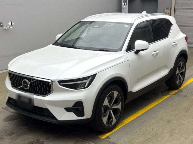 VOLVO XC40 2022