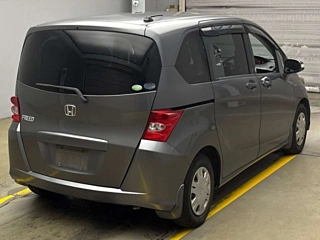 HONDA FREED 2009