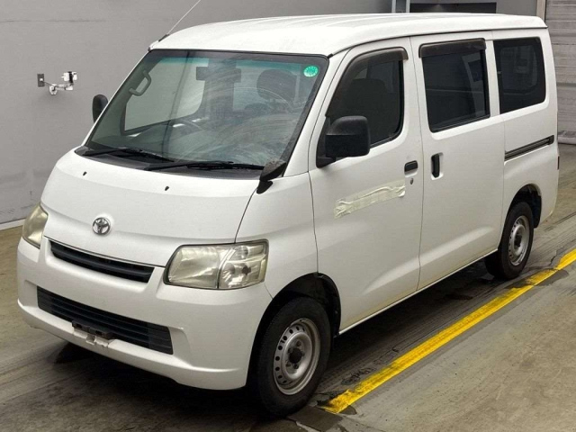 TOYOTA TOWN ACE VAN 2009