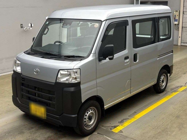 TOYOTA PIXIS VAN 2023