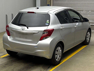 TOYOTA VITZ 2014