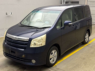 TOYOTA NOAH 2009
