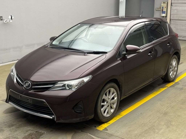 TOYOTA AURIS 2014