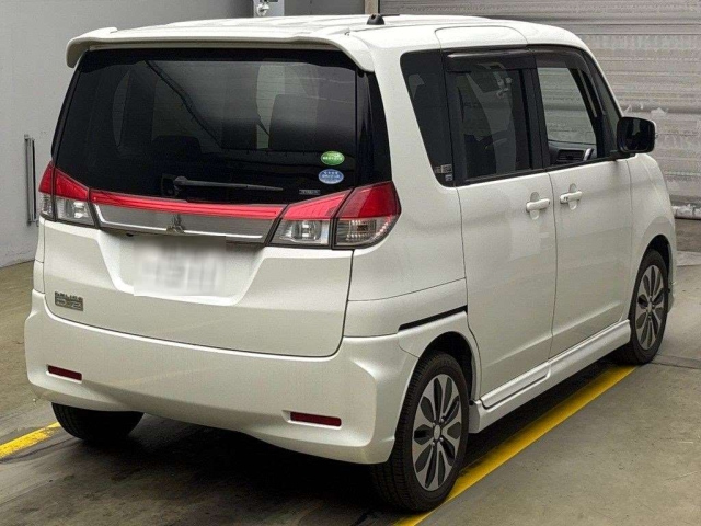 MITSUBISHI DELICA D2 2014
