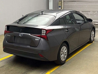 TOYOTA PRIUS 2021