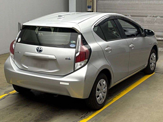 TOYOTA AQUA 2016