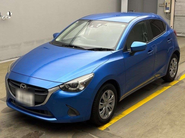 MAZDA DEMIO 2015