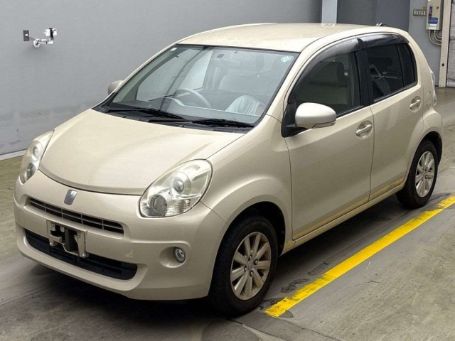 TOYOTA PASSO 2010