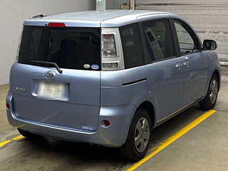 TOYOTA SIENTA 2012