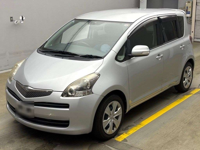 TOYOTA RACTIS 2010