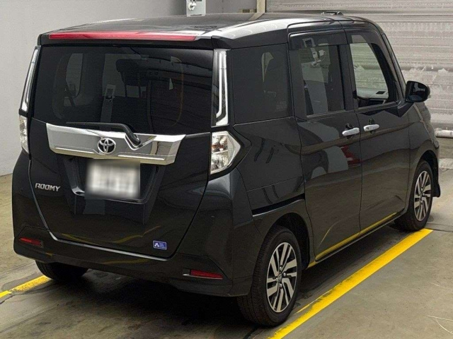TOYOTA ROOMY 2022