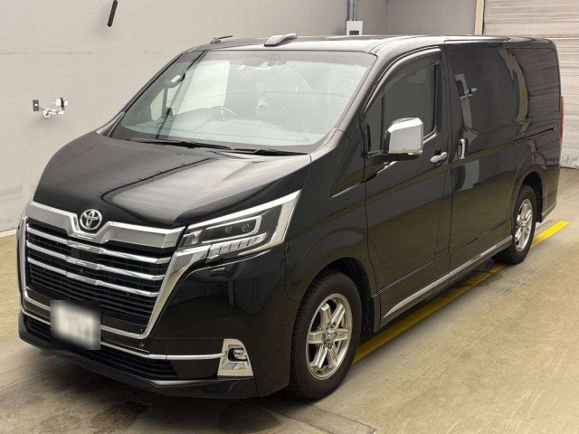 TOYOTA GRANACE 2023
