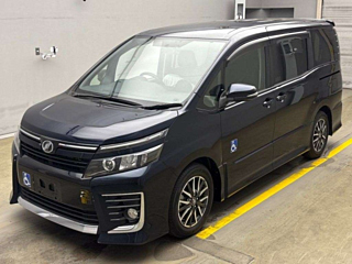 TOYOTA VOXY 2015