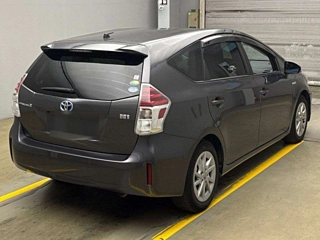 TOYOTA PRIUS ALPHA 2020