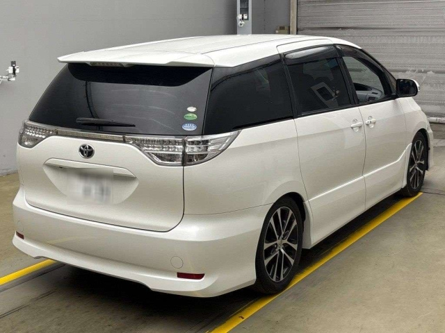 TOYOTA ESTIMA 2013