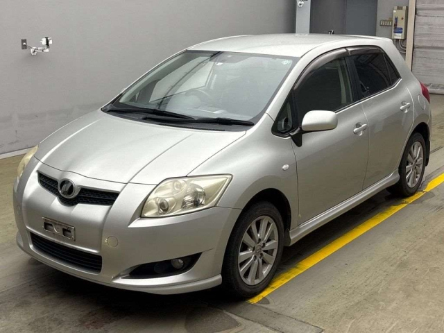 TOYOTA AURIS 2008