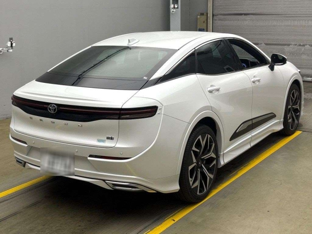 TOYOTA CROWN CROSSOVER 2025
