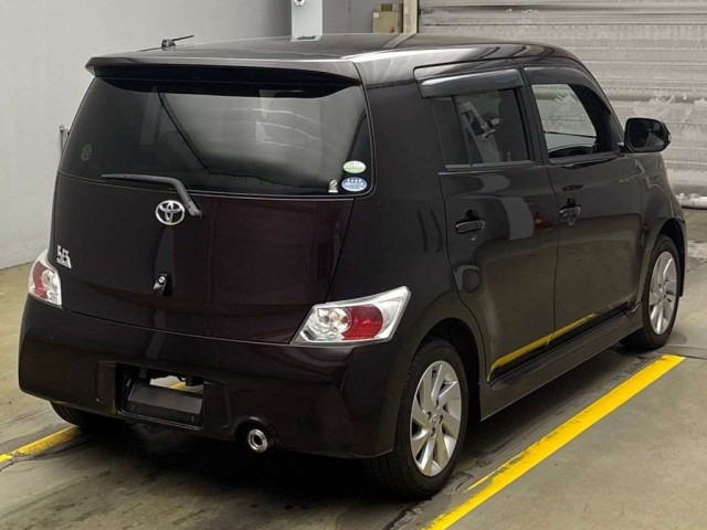 TOYOTA BB 2009