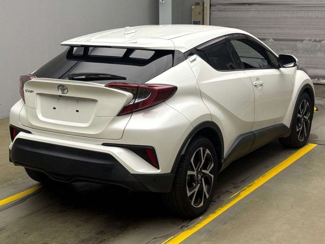 TOYOTA C-HR 2019