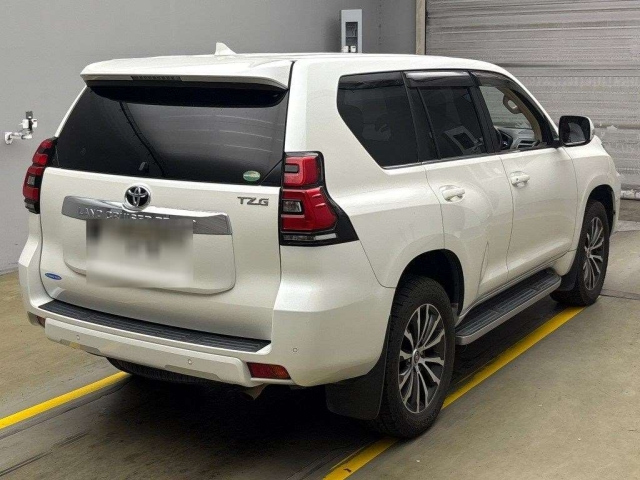 TOYOTA LAND CRUISER PRADO 2017
