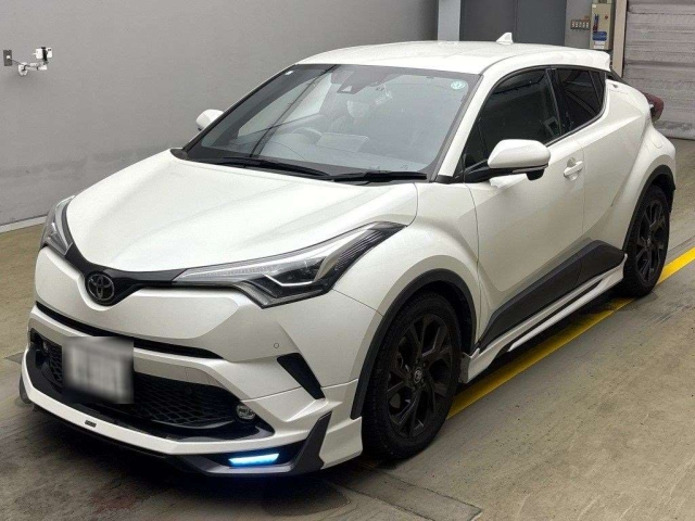 TOYOTA C-HR 2019