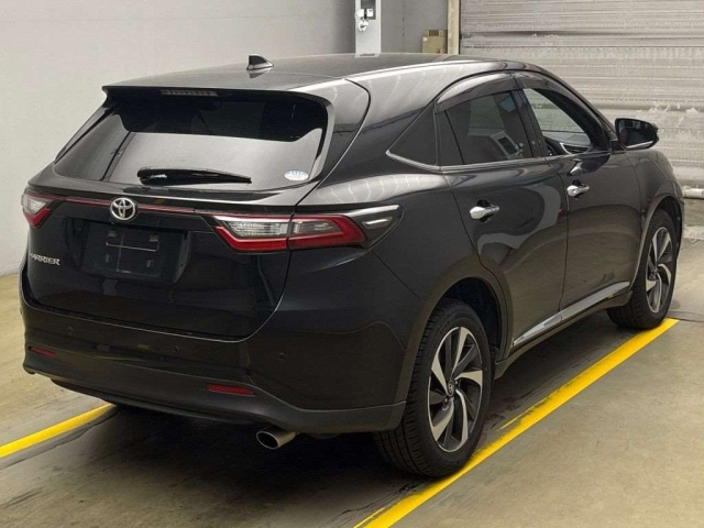 TOYOTA HARRIER 2018