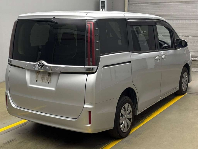 TOYOTA NOAH 2020