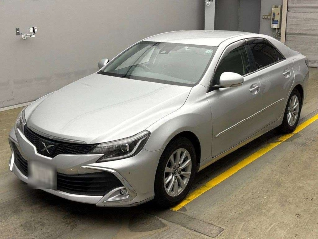 TOYOTA MARK X 2017